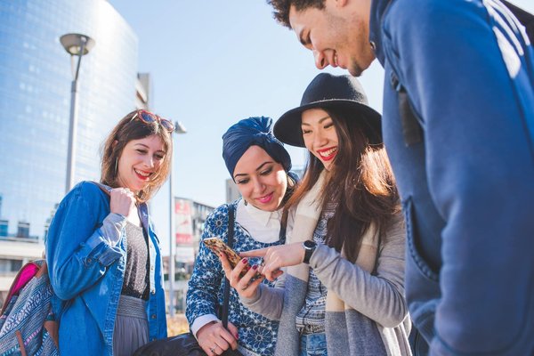 Comment intégrer efficacement la gamification dans la formation en service client ?
